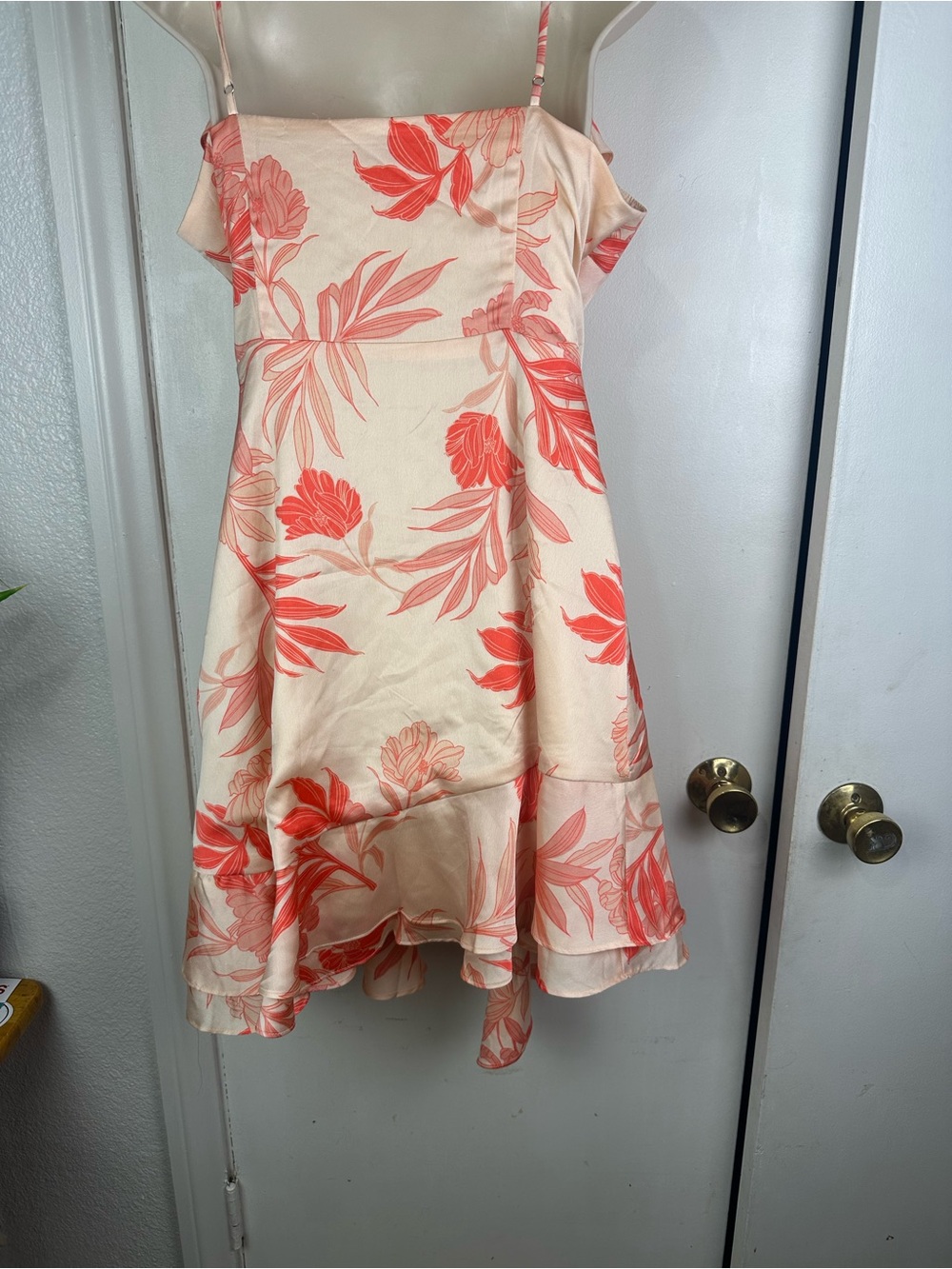 Guess Coral and Cream Floral Tie-Waist Mini Dress - Picture 2 of 4